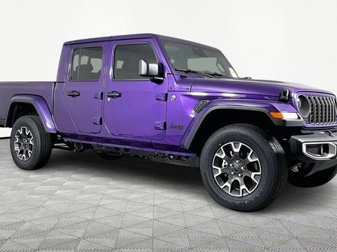 New 2026 Jeep Gladiator Sahara image 3