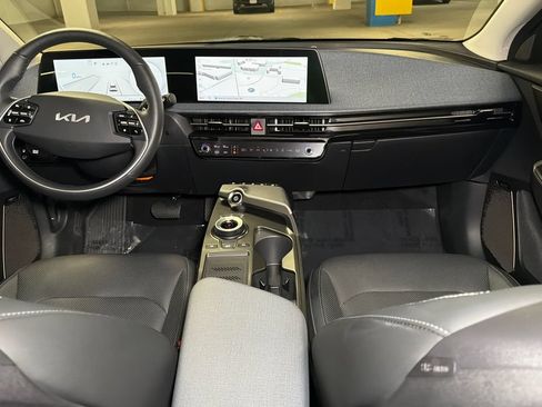 Certified 2024 Kia EV6 Wind AWD/4WD image 16