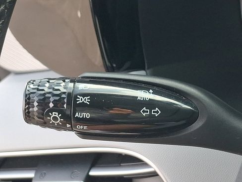 Certified 2023 Hyundai Palisade SEL image 26