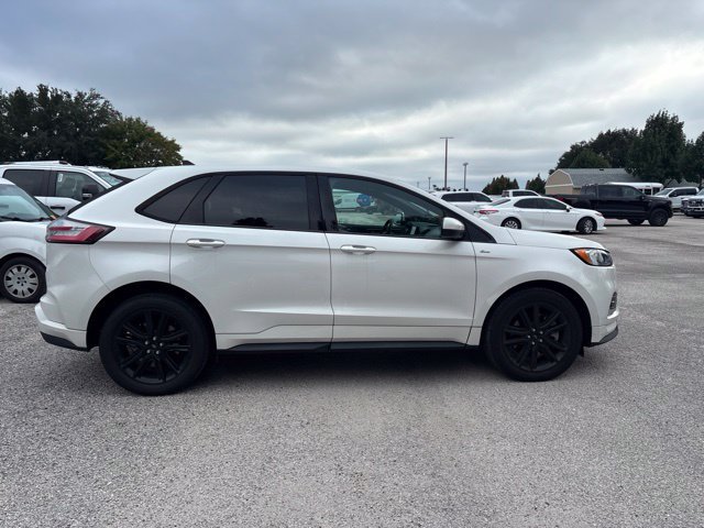 Used 2023 Ford Edge ST-Line w/ Cargo Accessory Package AWD/4WD image 4