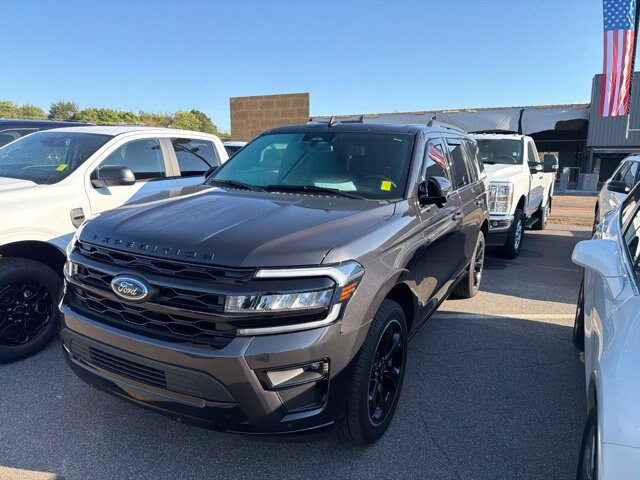 Certified 2023 Ford Expedition Limited RWD image 1