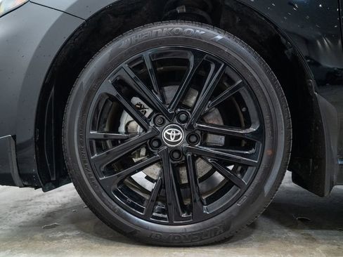 Certified 2025 Toyota Camry SE w/ Convenience Package image 11