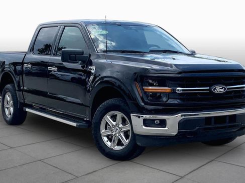 Used 2025 Ford F150 XLT w/ Equipment Group 301A Standard AWD/4WD image 3