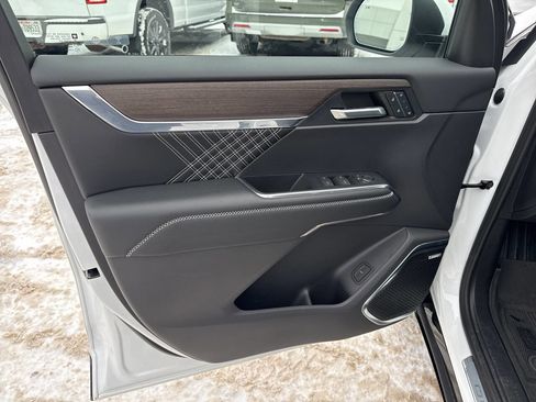 Used 2024 GMC Acadia Denali w/ LPO, Floor Liner Package image 30