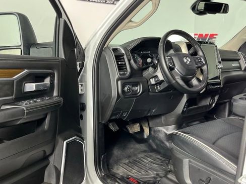 Used 2024 RAM 2500 Laramie image 24