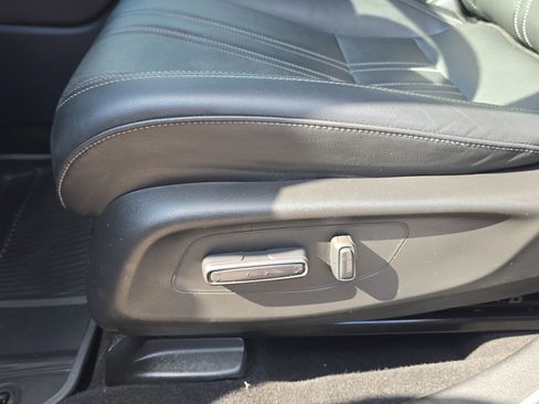 Used 2023 Honda HR-V EX-L image 22