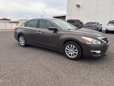 Used 2015 Nissan Altima 2.5 S w/ Power Driver Seat Package image 7