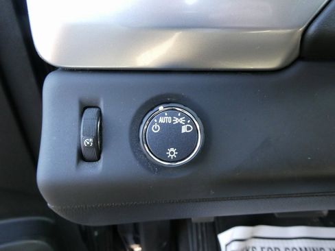 Used 2020 Chevrolet Tahoe LT image 26