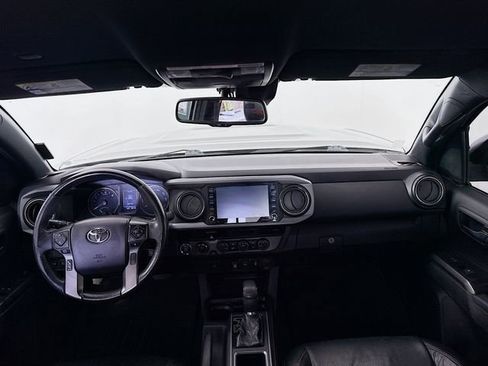 Used 2021 Toyota Tacoma TRD Sport image 22