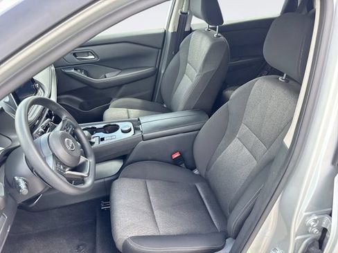 Used 2024 Nissan Rogue SV AWD/4WD image 11