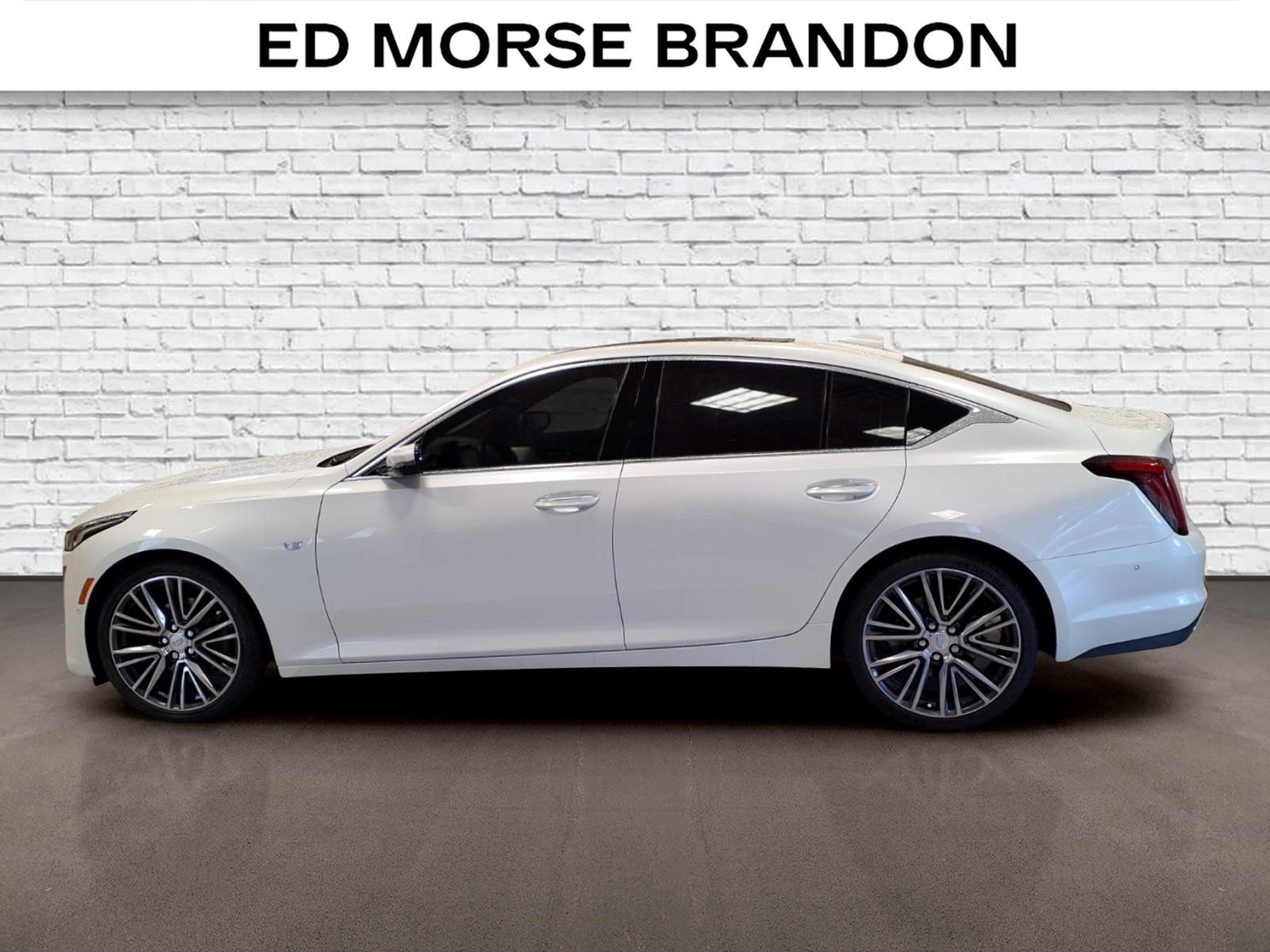 Used 2024 Cadillac CT4 Luxury RWD image 2