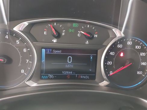 Used 2018 Chevrolet Equinox Premier image 18