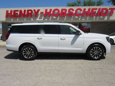 Used 2025 Ford Expedition Max Platinum AWD/4WD image 9