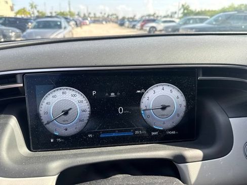 Certified 2024 Hyundai Tucson SEL FWD image 16