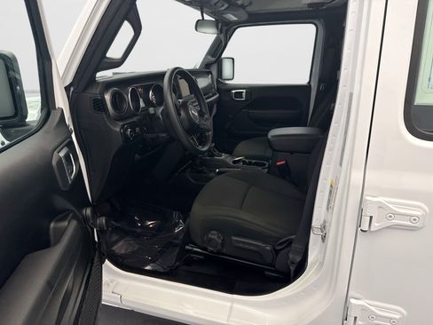 Used 2023 Jeep Wrangler Unlimited Sport AWD/4WD image 11