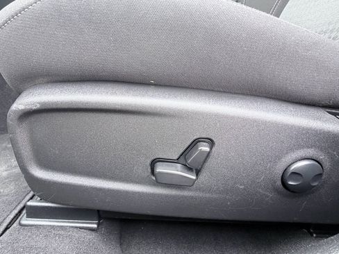 Used 2023 Dodge Charger SXT image 22