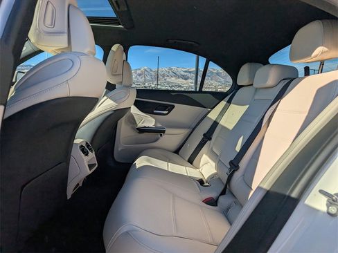 Used 2023 Mercedes-Benz C 300 4MATIC Sedan image 17