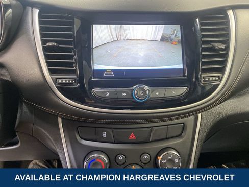 Used 2018 Chevrolet Trax LS AWD/4WD image 19