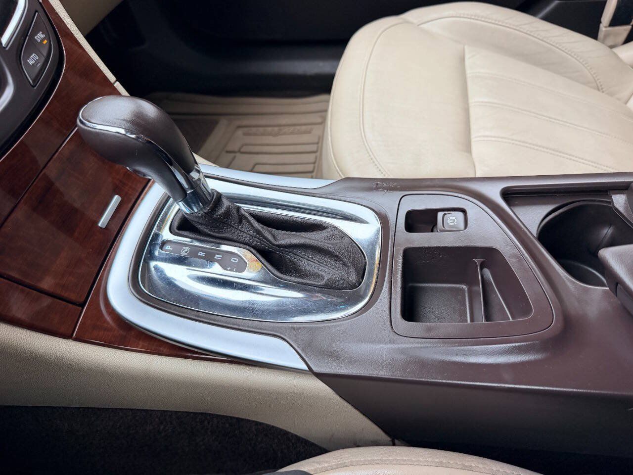 Used 2015 Buick Regal Premium FWD image 42