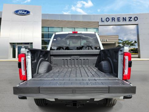 New 2026 Ford F250 Platinum w/ Platinum Plus Package AWD/4WD image 9