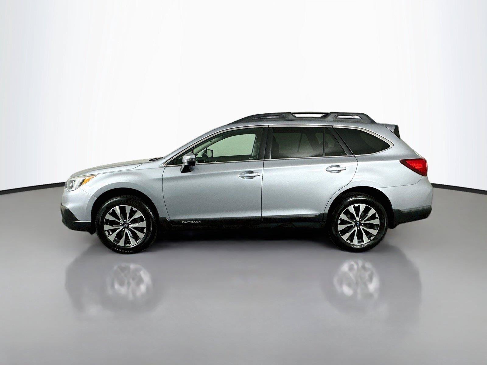 Used 2016 Subaru Outback 2.5i Limited w/ Popular Package #4 AWD/4WD image 8