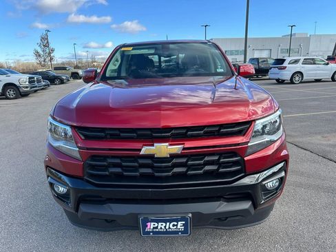 Used 2022 Chevrolet Colorado LT w/ LT Convenience Package image 9