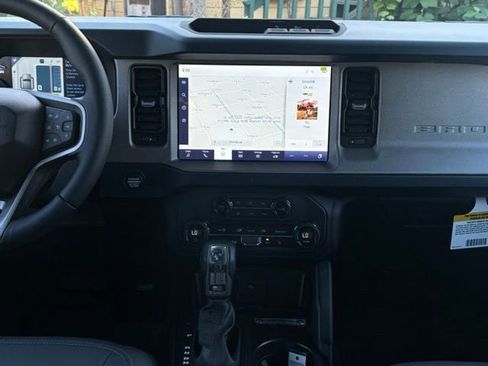 New 2024 Ford Bronco Outer Banks image 27