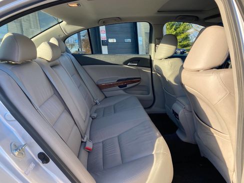 Used 2011 Honda Accord EX-L image 26