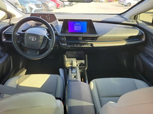 Used 2023 Toyota Prius XLE image 21