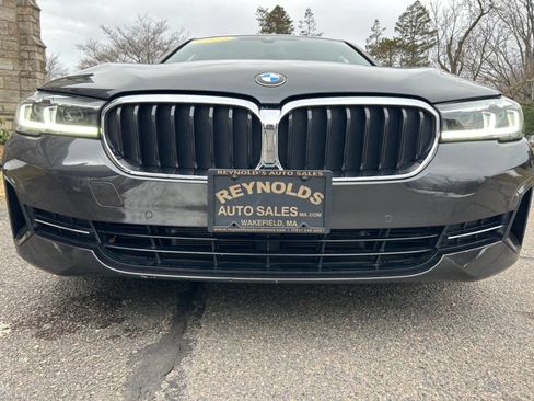 Used 2022 BMW 530i xDrive w/ Convenience Package image 9