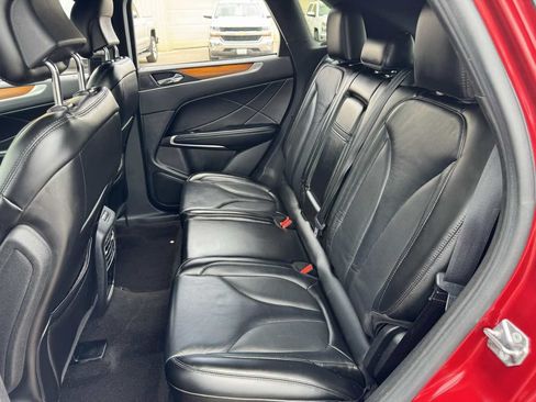 Used 2019 Lincoln MKC Select w/ Select Plus Package AWD/4WD image 18
