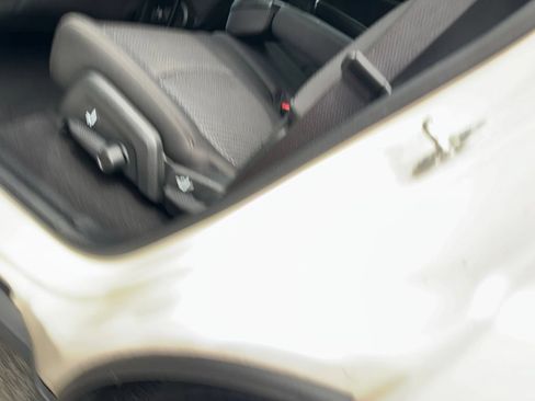 Used 2018 Dodge Journey SE w/ Connectivity Group FWD image 10