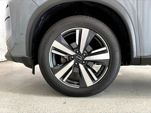 Used 2023 Nissan Rogue SL w/ SL Premium Package image 6