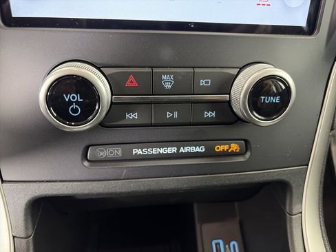 Used 2023 Ford Edge SEL image 26