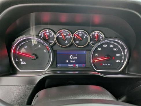 Used 2022 Chevrolet Silverado 2500 LT w/ Convenience Package image 10