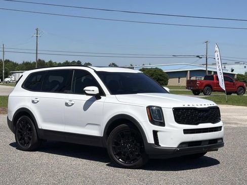 Used 2022 Kia Telluride SX w/ SX Prestige Package AWD/4WD image 13