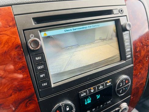 Used 2009 Chevrolet Tahoe 4WD Hybrid image 32