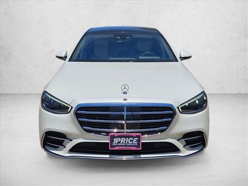 Used 2023 Mercedes-Benz S 500 4MATIC image 2