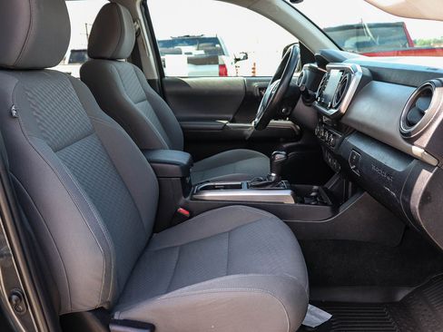 Used 2023 Toyota Tacoma SR5 w/ Black Out Package (TMS) image 16