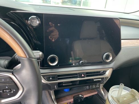 Used 2024 Lexus RX 350h 350h w/ Convenience Package image 4