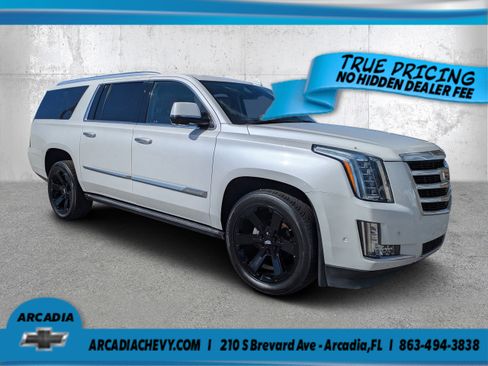 Used 2020 Cadillac Escalade ESV Premium Luxury AWD/4WD image 1