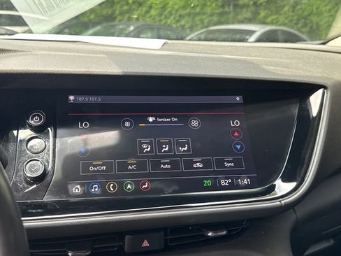 Used 2021 Buick Envision Avenir w/ Technology Package II FWD image 22