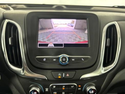 Used 2024 Chevrolet Equinox LT AWD/4WD image 46