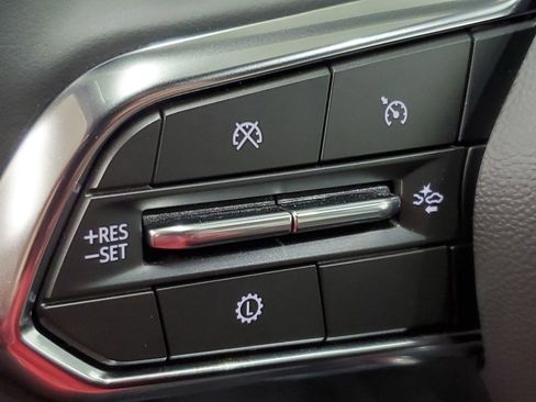 Used 2026 Chevrolet Equinox LT image 29