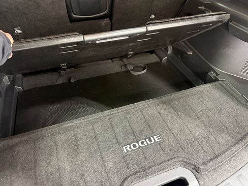 Used 2020 Nissan Rogue SL image 44