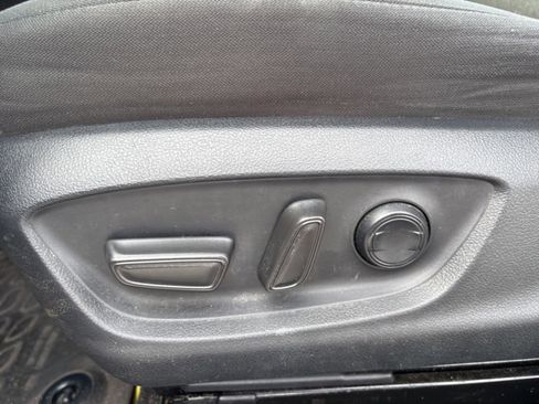 Used 2023 Toyota Camry LE image 28