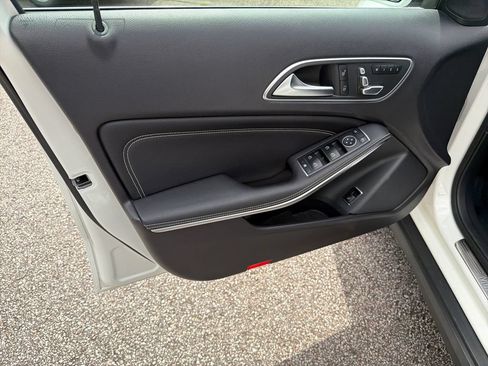 Used 2020 Mercedes-Benz GLA 250 4MATIC image 10
