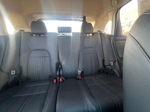 Used 2025 Honda HR-V EX-L image 36