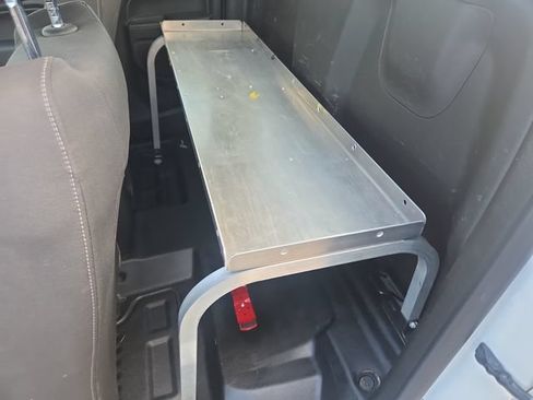 Used 2022 Chevrolet Colorado LT w/ Fleet Safety Package RWD image 28