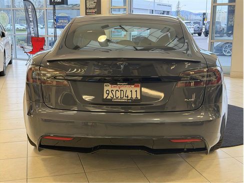 Used 2021 Tesla Model S Plaid image 6